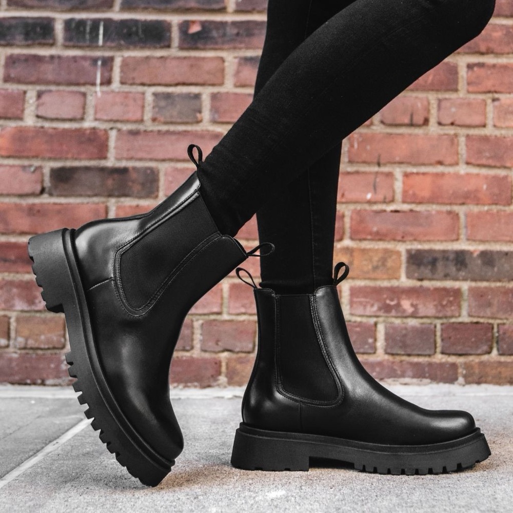 Miz Mooz Chelsea Boots, 40 - Picture 2 of 13